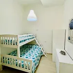 Blue סולאנאס